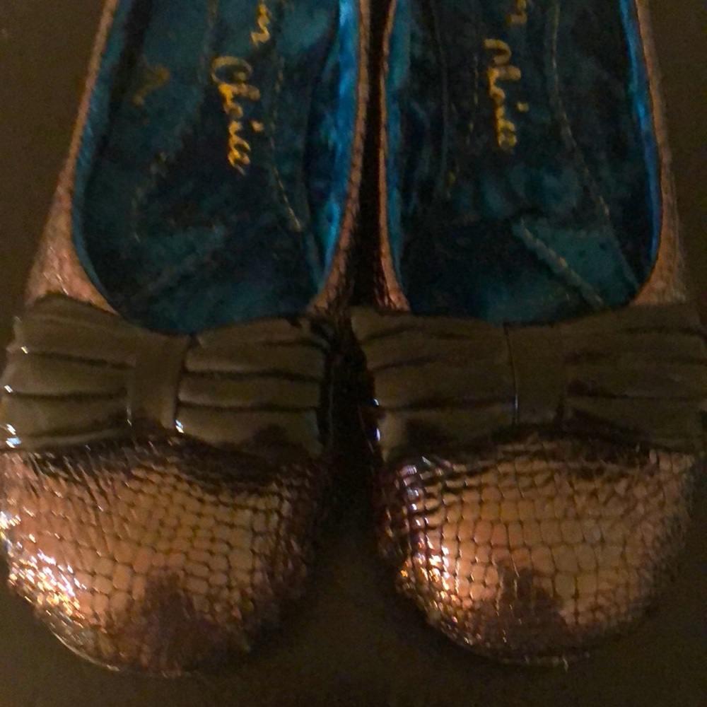 Irregular choice size 10 bronze ballet shoe velvet